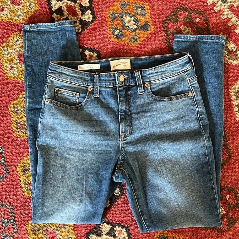 Universal Thread Women’s Jeans - Picture 1 of 5